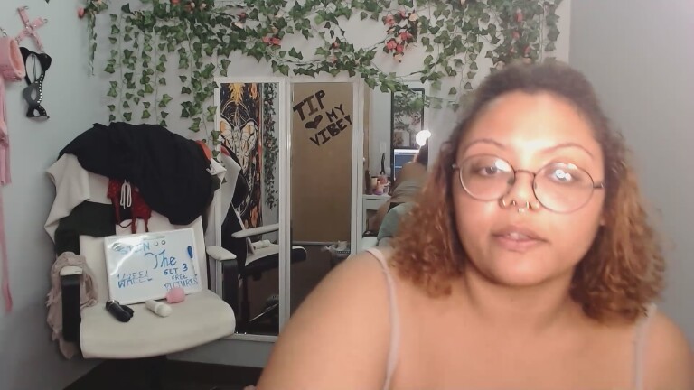 HolleyNicholes's Streamate show and profile