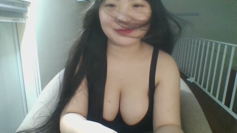 Serenaa19's Streamate show and profile