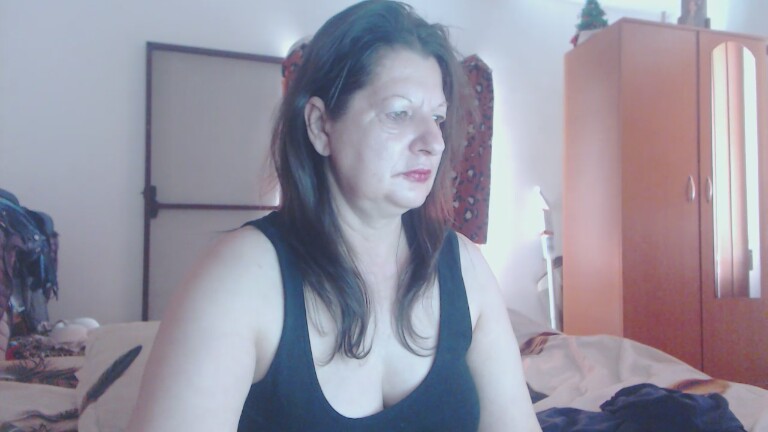ExtasyMature's Streamate show and profile