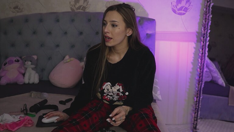 Anya_Sky's Streamate show and profile