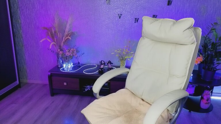 NikaStill's Streamate show and profile